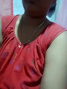 Snapshot of Super-Couple chatting on February 23, 2026, 9:39 am Super-Couple online show from February 23, 2026, 9:39 am