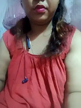 Snapshot of Super-Couple chatting on April 7, 2026, 5:35 pm Super-Couple online show from April 7, 2026, 5:35 pm