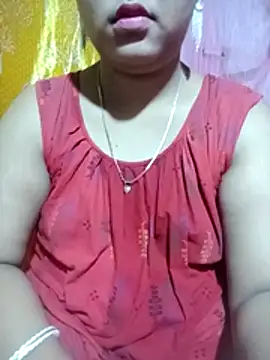 Snapshot of Super-Couple chatting on April 10, 2026, 7:35 am Super-Couple online show from April 10, 2026, 7:35 am