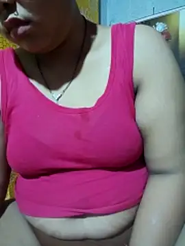 Snapshot of Super-Couple chatting on May 3, 2026, 12:49 am Super-Couple online show from May 3, 2026, 12:49 am