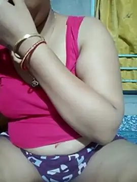 Snapshot of Super-Couple chatting on May 15, 2026, 4:36 pm Super-Couple online show from May 15, 2026, 4:36 pm