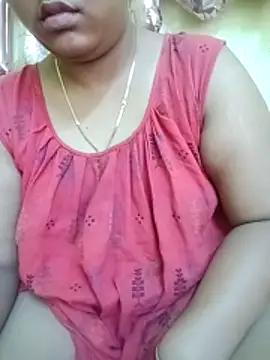 Snapshot of Super-Couple chatting on May 30, 2026, 4:09 am Super-Couple online show from May 30, 2026, 4:09 am