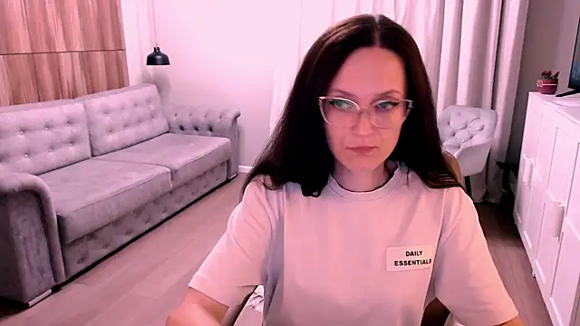 Amazingeyes88 online show from May 26, 2026, 3:41 pm