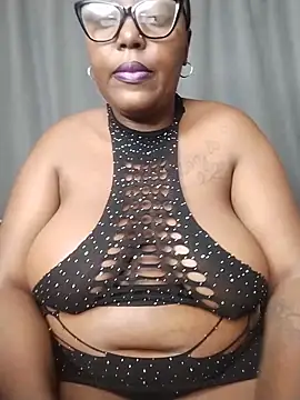 CHERRYYUMMY online show from June 18, 2026, 10:30 am