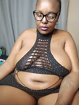 CHERRYYUMMY online show from June 27, 2026, 7:19 pm