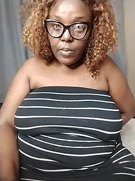 CHERRYYUMMY online show from June 29, 2026, 2:28 pm