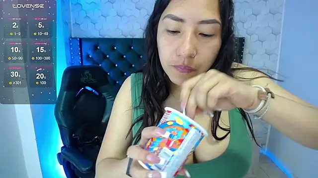 Sofi hot 4m online show from October 22, 2025, 3:23 pm