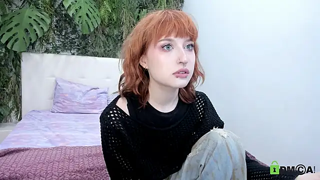 Snapshot of ElizaNik_ chatting on September 30, 2025, 5:23 am ElizaNik online show from September 30, 2025, 5:23 am