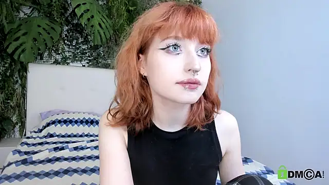 Snapshot of ElizaNik_ chatting on November 7, 2025, 5:40 am ElizaNik online show from November 7, 2025, 5:40 am