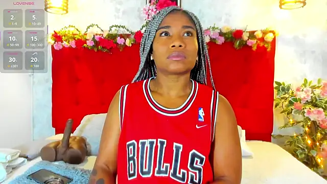 SilvannaFit online show from October 6, 2025, 12:02 pm