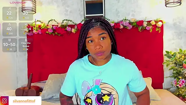 SilvannaFit online show from December 18, 2025, 11:49 am