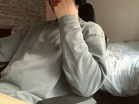 Snapshot of taallguyy_196 chatting on March 20, 2025, 5:36 pm taallguyy 196 online show from March 20, 2025, 5:36 pm