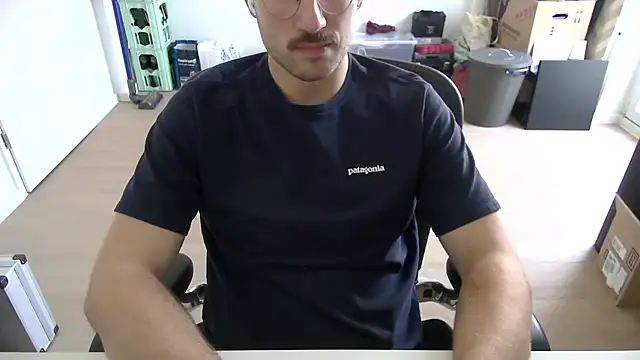 Snapshot of taallguyy_196 chatting on November 21, 2025, 9:52 am taallguyy 196 online show from November 21, 2025, 9:52 am