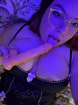 SoshyBaby online show from October 19, 2025, 9:48 pm