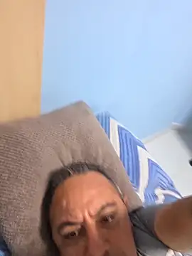 Snapshot of abdelhak33 chatting on March 19, 2026, 7:40 pm abdelhak33 online show from March 19, 2026, 7:40 pm