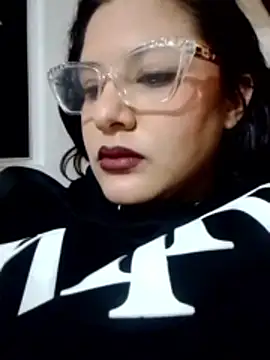 Snapshot of frreeya chatting on February 17, 2026, 9:21 pm frreeya online show from February 17, 2026, 9:21 pm