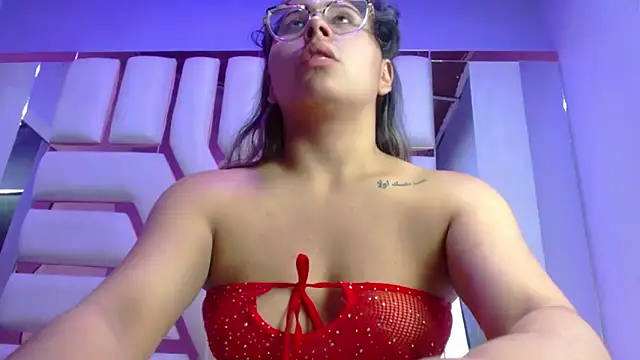 Snapshot of Freya_Miller_ chatting on November 7, 2025, 3:39 am Freya Miller online show from November 7, 2025, 3:39 am