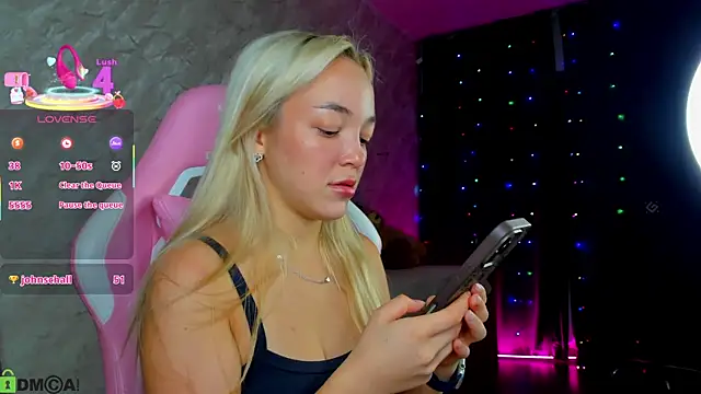 Christy Little online show from October 3, 2025, 12:51 am