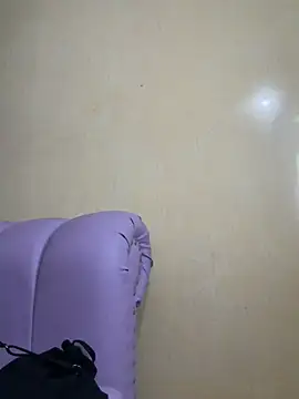 Snapshot of Aaliyah_Salma chatting on July 21, 2026, 8:33 pm Aaliyah Salma online show from July 21, 2026, 8:33 pm