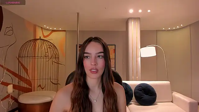 KaiaFerreira online show from February 4, 2025, 12:00 pm