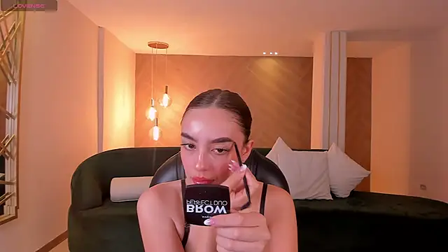 KaiaFerreira online show from February 17, 2025, 12:05 pm