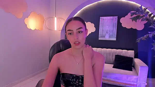 KaiaFerreira online show from March 6, 2025, 6:05 pm