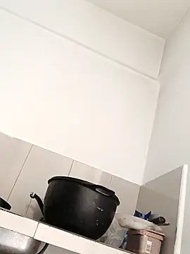 Snapshot of blondebitchlitle chatting on March 8, 2025, 3:13 pm blondebitchlitle online show from March 8, 2025, 3:13 pm