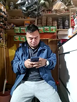 Snapshot of TheBriiaand30 chatting on September 28, 2025, 3:39 pm TheBriiaand30 online show from September 28, 2025, 3:39 pm