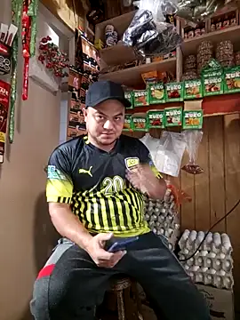 Snapshot of TheBriiaand30 chatting on October 16, 2025, 4:08 pm TheBriiaand30 online show from October 16, 2025, 4:08 pm