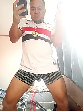 Snapshot of TheBriiaand30 chatting on December 14, 2025, 8:57 pm TheBriiaand30 online show from December 14, 2025, 8:57 pm