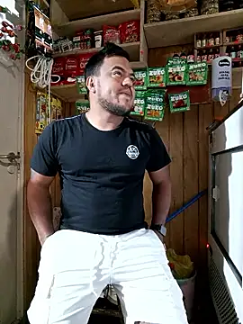 Snapshot of TheBriiaand30 chatting on January 9, 2026, 2:42 pm TheBriiaand30 online show from January 9, 2026, 2:42 pm