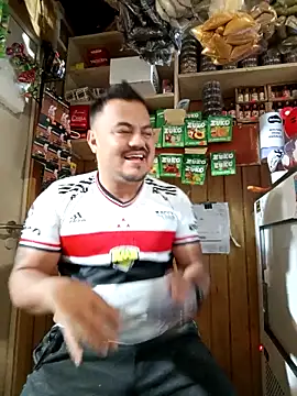 Snapshot of TheBriiaand30 chatting on March 3, 2026, 3:07 pm TheBriiaand30 online show from March 3, 2026, 3:07 pm