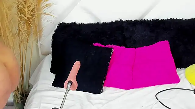 ScarlethNatasha online show from January 29, 2025, 12:33 am