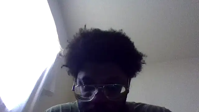 dvaughn3117 online show from April 19, 2026, 10:45 pm