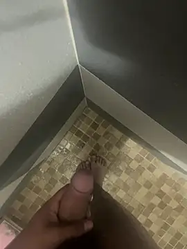 mylovetr1 online show from December 17, 2024, 5:40 am