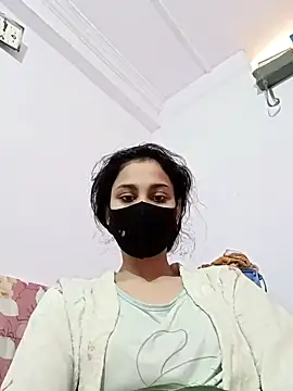 Snapshot of magicmoment00786 chatting on December 22, 2024, 6:17 am magicmoment00786 online show from December 22, 2024, 6:17 am