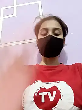 Snapshot of magicmoment00786 chatting on September 28, 2025, 7:25 am magicmoment00786 online show from September 28, 2025, 7:25 am