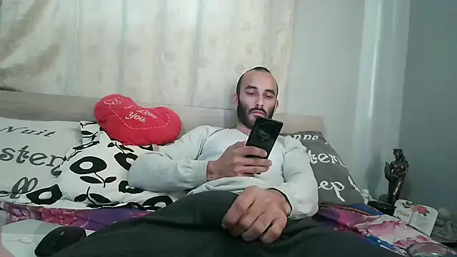 Snapshot of kisandgioni chatting on January 4, 2025, 10:49 am kisandgioni online show from January 4, 2025, 10:49 am