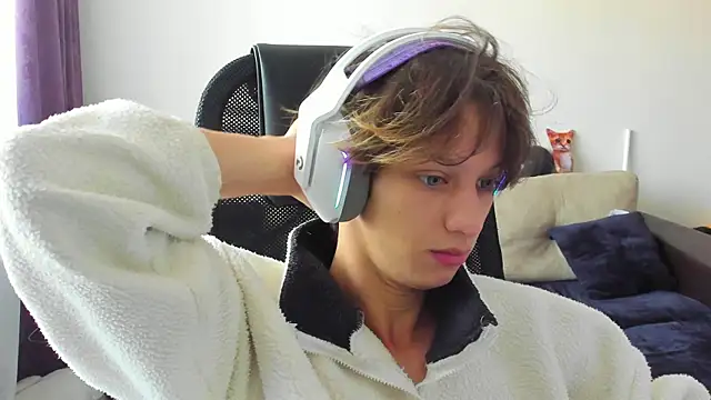 Snapshot of Ostin_meow chatting on September 26, 2025, 5:55 am Ostin meow online show from September 26, 2025, 5:55 am