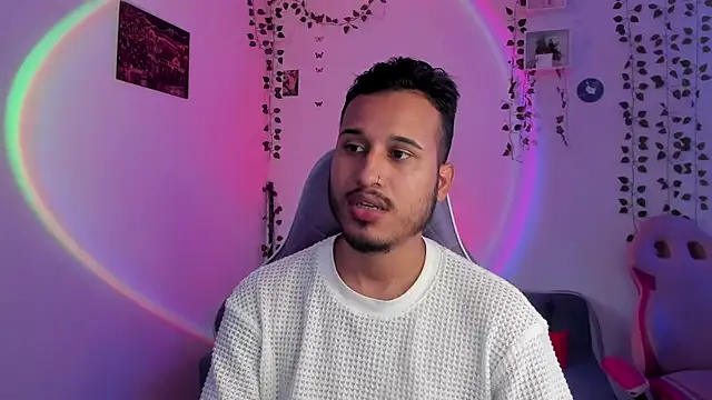 Raf brunette online show from December 2, 2024, 11:34 am