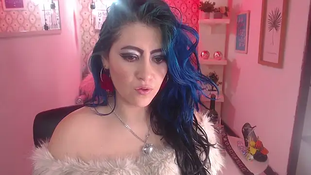 scarleth blue online show from September 13, 2025, 3:06 am
