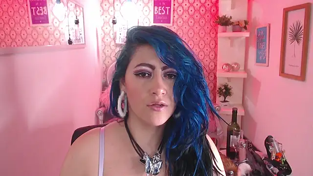 scarleth blue online show from September 18, 2025, 2:57 am