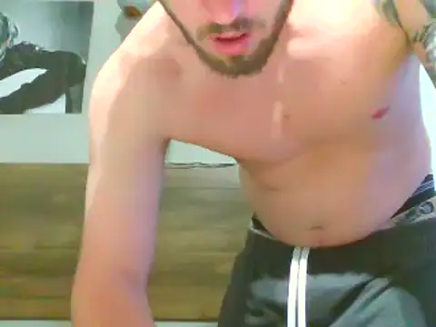 rickyslick123 online show from November 1, 2025, 9:33 am