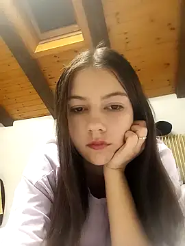 Snapshot of ella_grays chatting on December 3, 2024, 6:49 pm ella grays online show from December 3, 2024, 6:49 pm