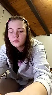 Snapshot of ella_grays chatting on January 18, 2025, 7:26 pm ella grays online show from January 18, 2025, 7:26 pm