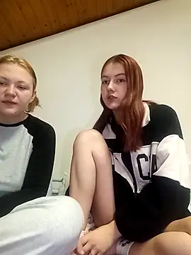 Snapshot of ella_grays chatting on February 22, 2025, 7:25 pm ella grays online show from February 22, 2025, 7:25 pm