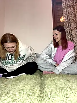 Snapshot of ella_grays chatting on October 20, 2025, 6:08 pm ella grays online show from October 20, 2025, 6:08 pm