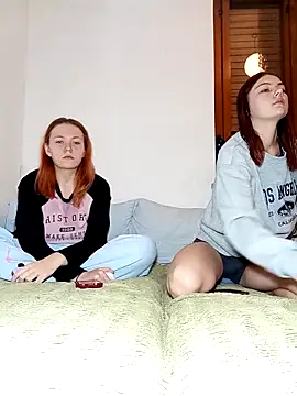 Snapshot of ella_grays chatting on November 20, 2025, 7:13 pm ella grays online show from November 20, 2025, 7:13 pm