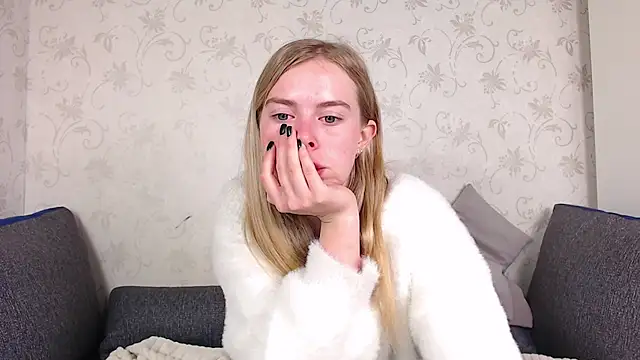 Snapshot of sofiaa_here chatting on May 17, 2026, 11:56 pm sofiaa here online show from May 17, 2026, 11:56 pm