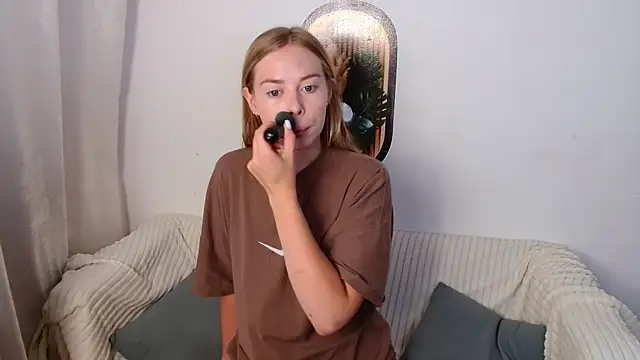 Snapshot of sofiaa_here chatting on June 24, 2026, 12:09 am sofiaa here online show from June 24, 2026, 12:09 am